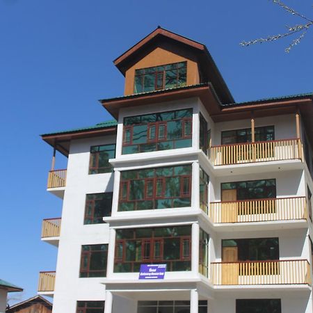 Hotel Gulmarg House Exterior photo